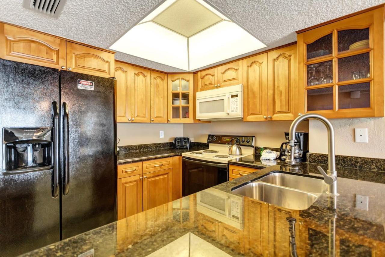 301 Sandy Shores Condos St. Pete Beach Exterior foto