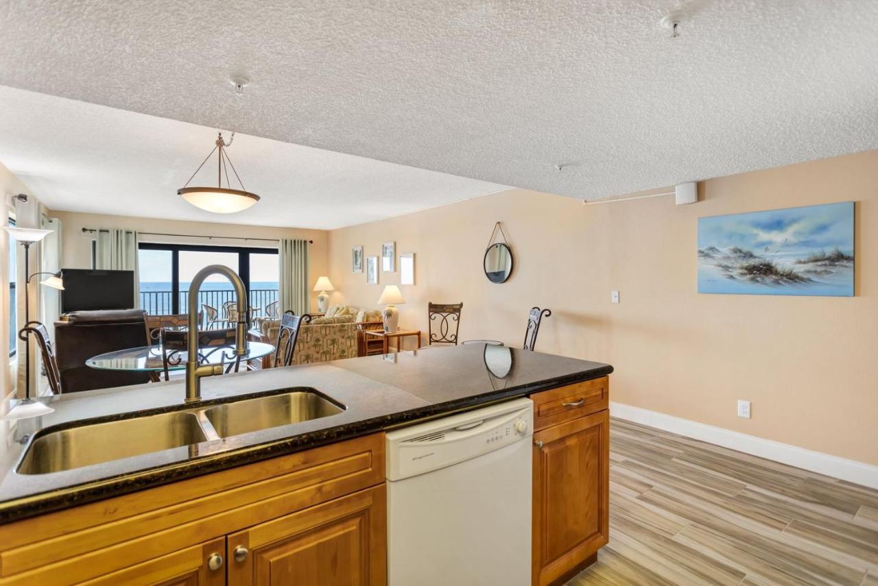 301 Sandy Shores Condos St. Pete Beach Exterior foto