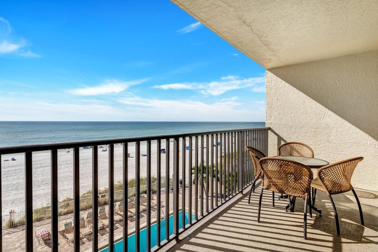 301 Sandy Shores Condos St. Pete Beach Exterior foto