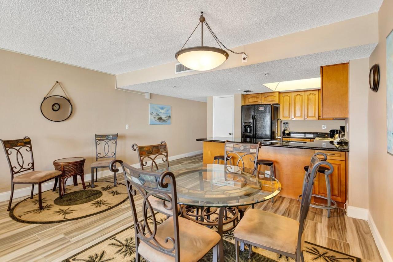 301 Sandy Shores Condos St. Pete Beach Exterior foto