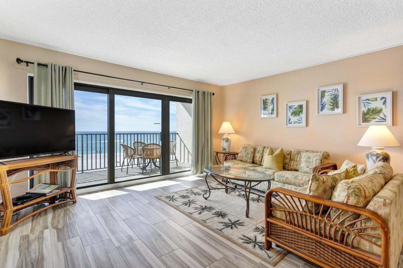 301 Sandy Shores Condos St. Pete Beach Exterior foto